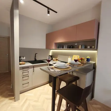 La Casa Privada *