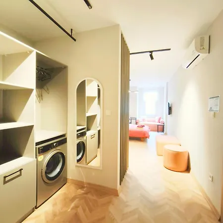 La Casa Privada Apartment *